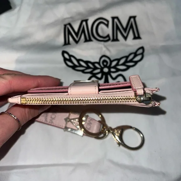 MCM light pink and grey Patricia wallet + Key fob - Picture 12 of 16
